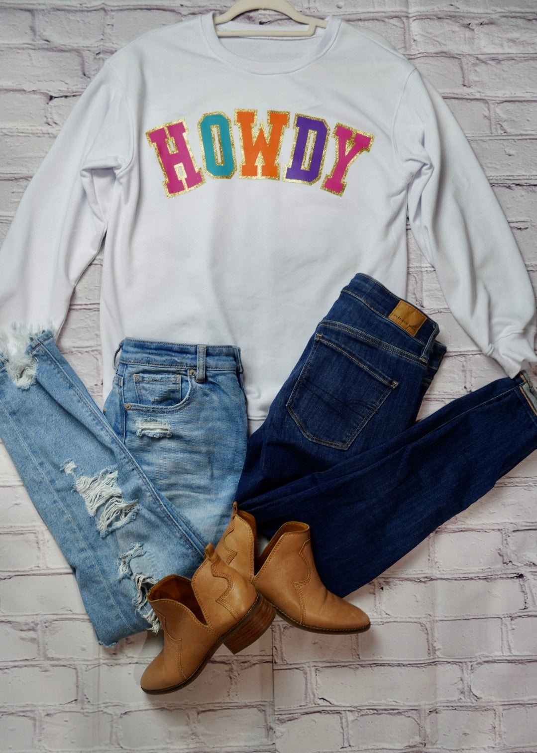 HOWDY letter color block oversized sweatshirt